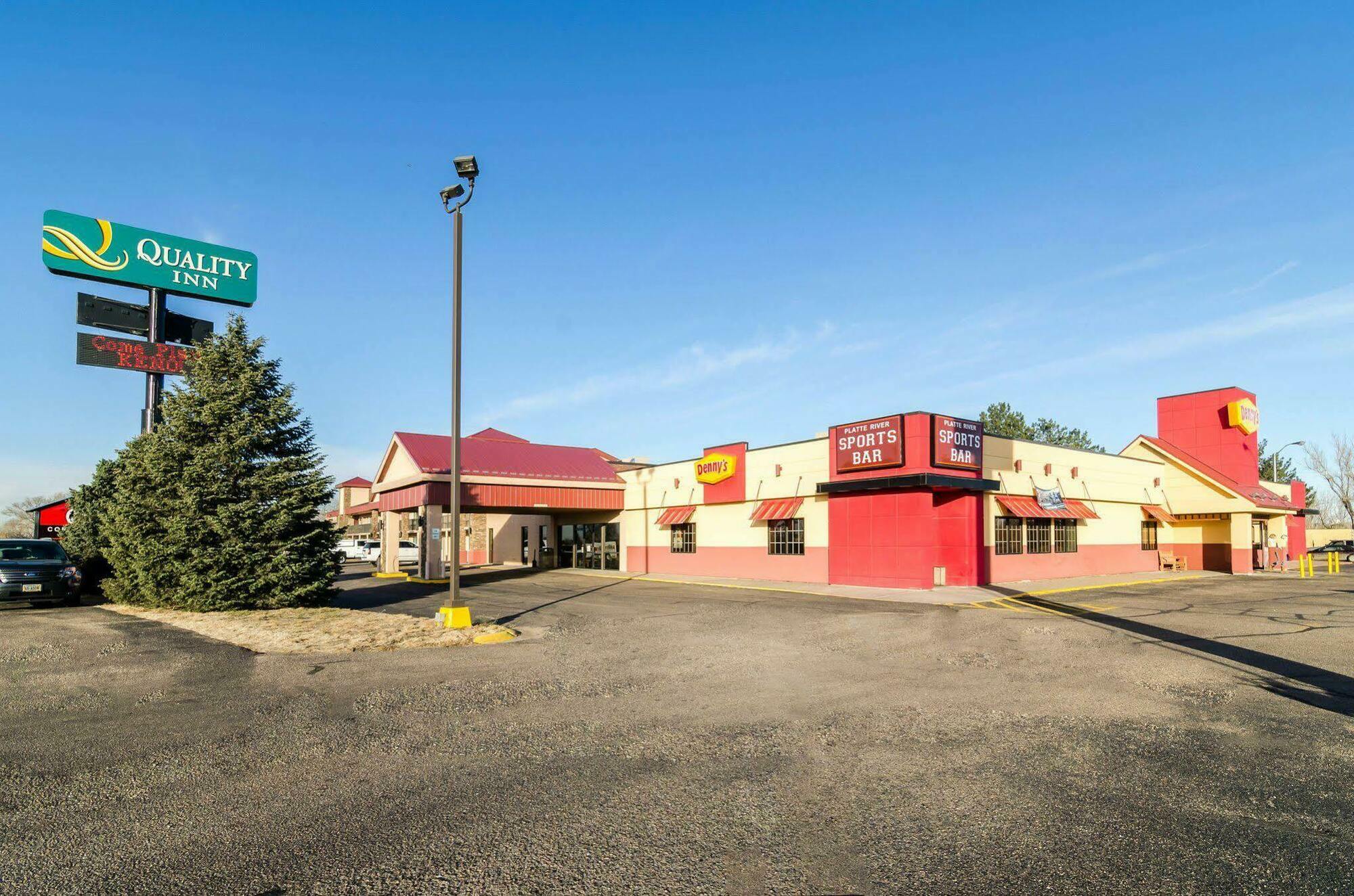 Quality Inn & Suites Ogallala Exterior foto